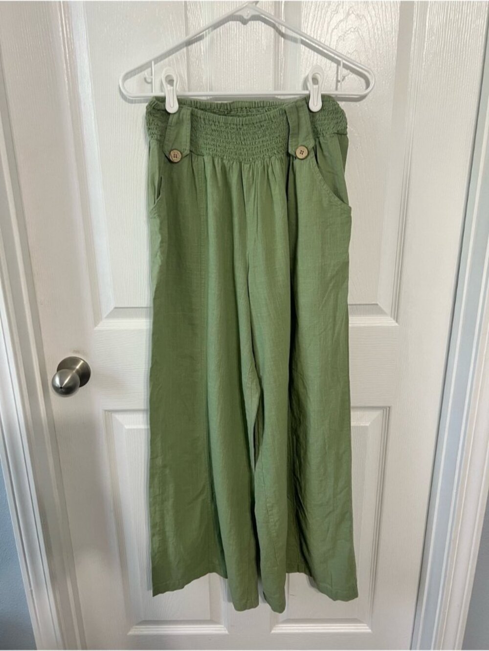 Green Women’s Pants